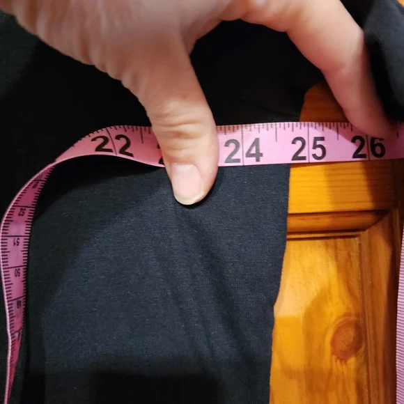 Nike Black & Gold Long Sleeve Shirt, XL - Picture 6 of 8